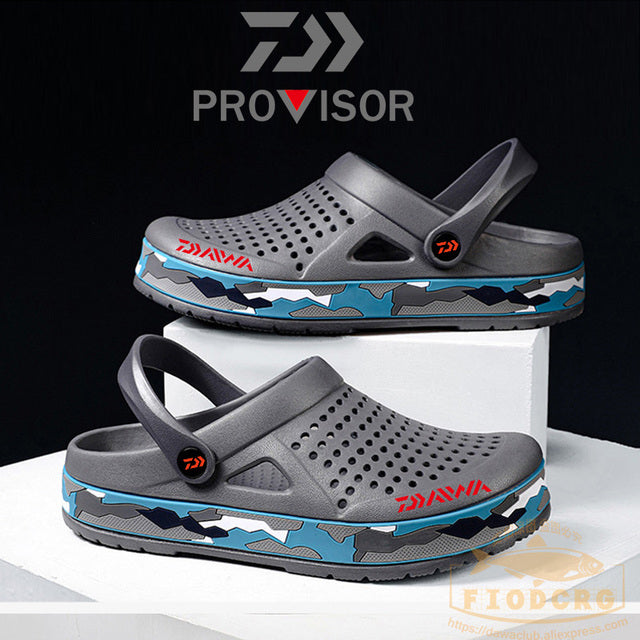 2022 New Fishing Slippers Summer Beach Men Sandals Rubber Flat Breathable Shoes Outdoor Fishing Shoes Fishing Sandals